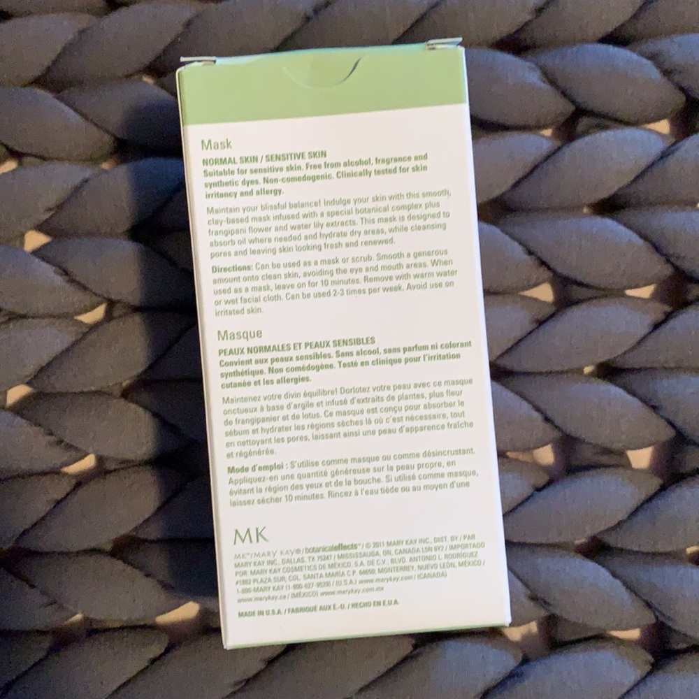 Mary Kay Botanical Effect Mask - Picture 3 of 3